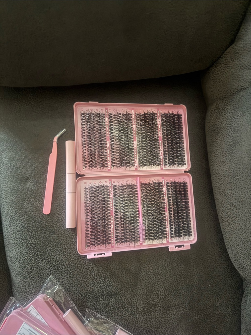 Pink False Eyelash Set with Tweezers and Adhesive
